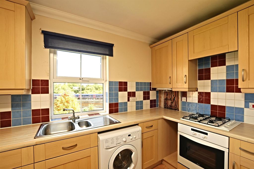 Property photo 2 of 8