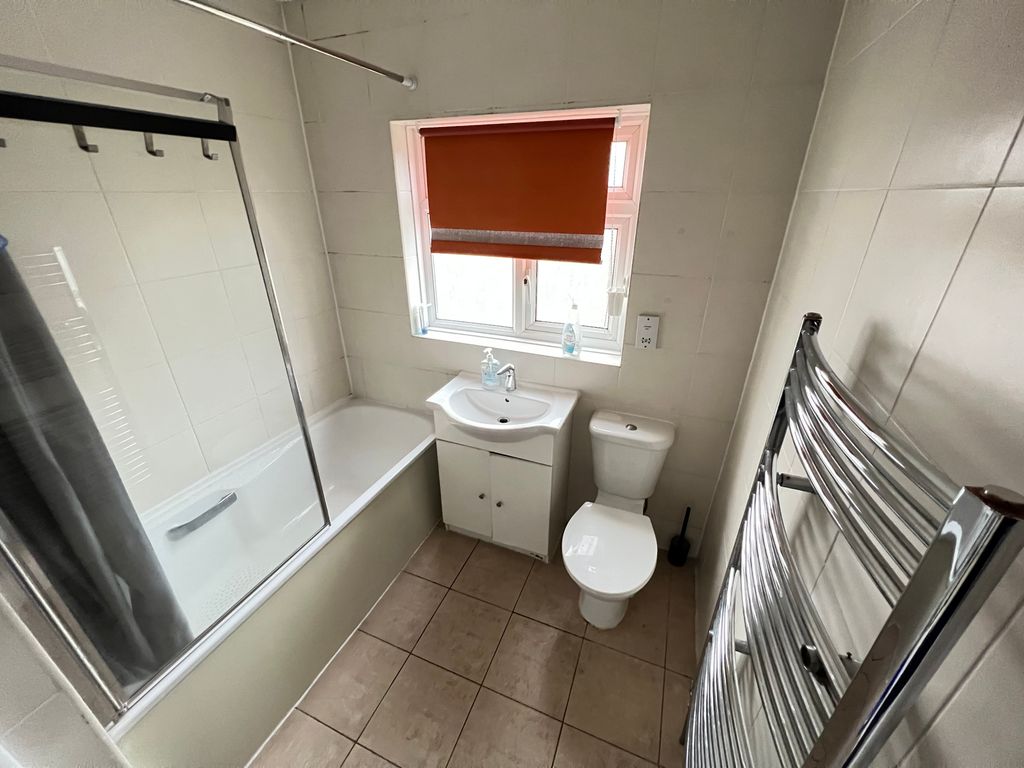 Property photo 3 of 3