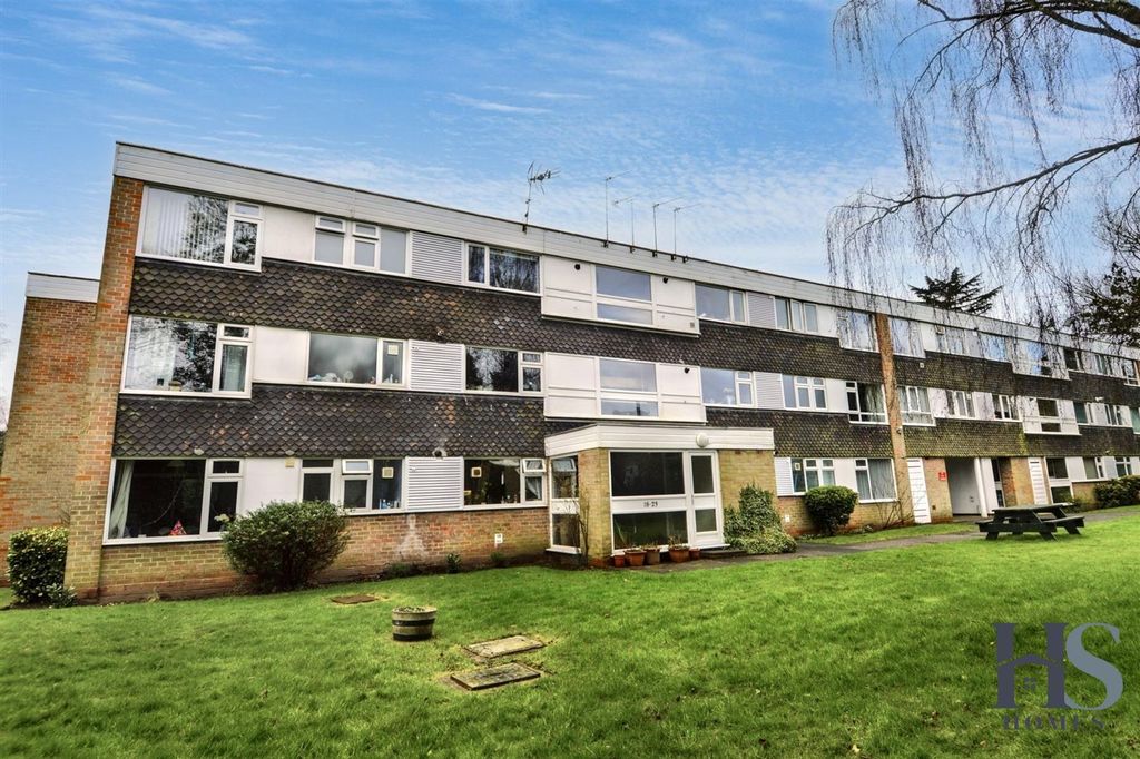 Property photo 1 of 9