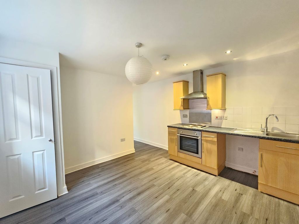 Property photo 3 of 10 Image