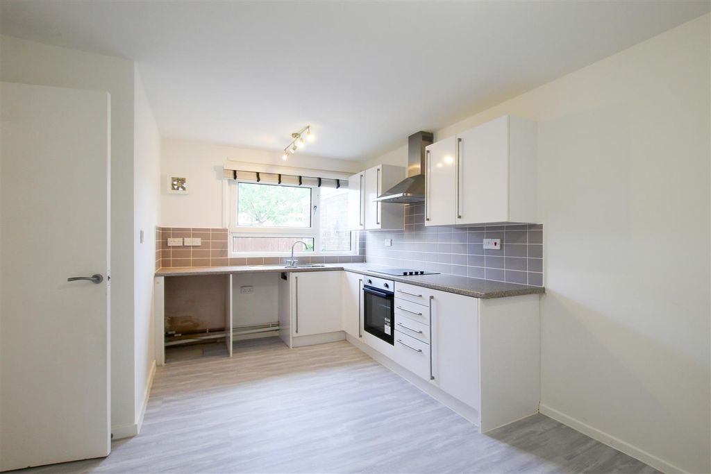 Property photo 3 of 13 Img_9536.Jpg