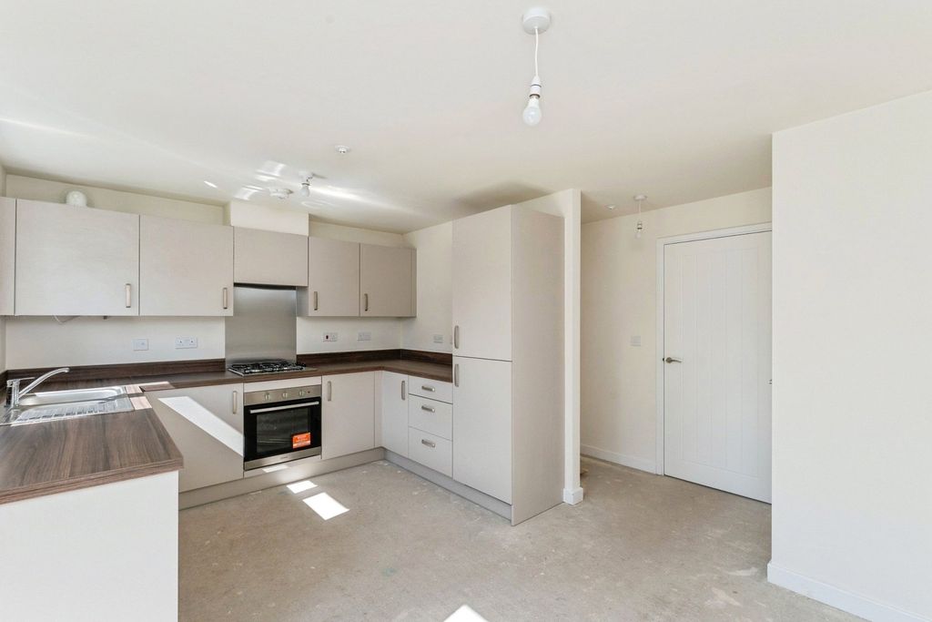 Property photo 2 of 17 Picture No. 02