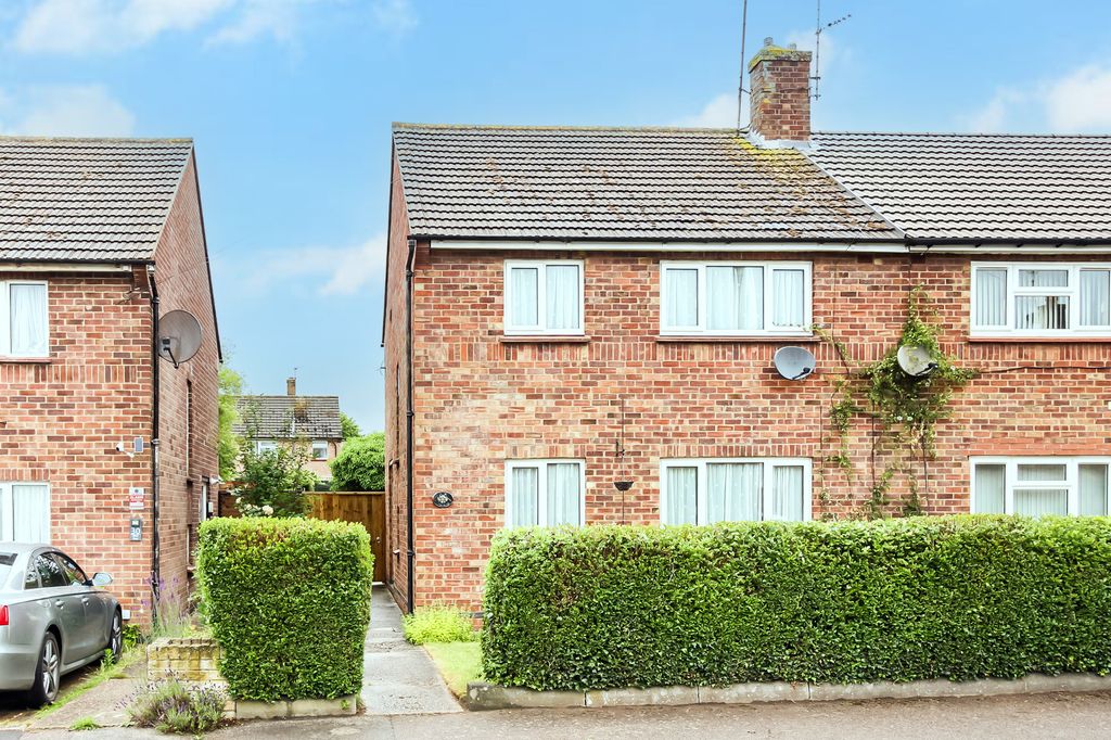 Property photo 1 of 9 Front