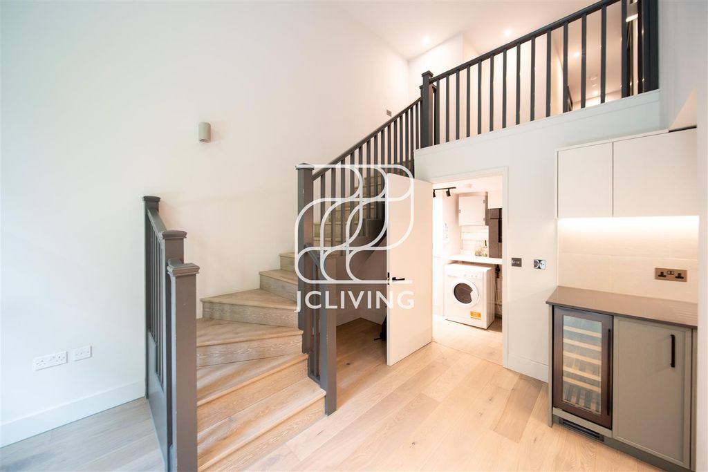 Property photo 2 of 24 Dsc04376.Jpg