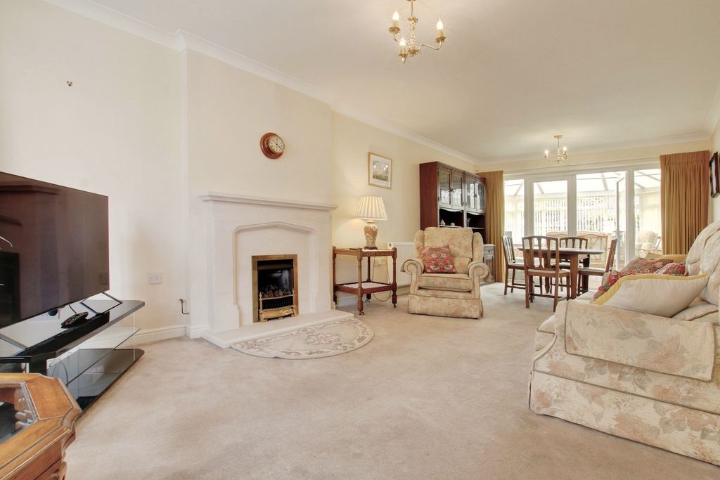 Property photo 3 of 16