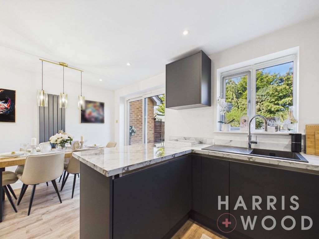 Property photo 3 of 31 5024733