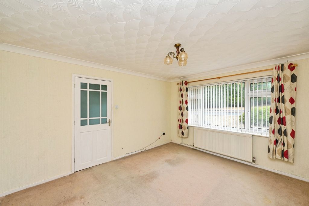 Property photo 3 of 15 Pbox-Img.Jpg
