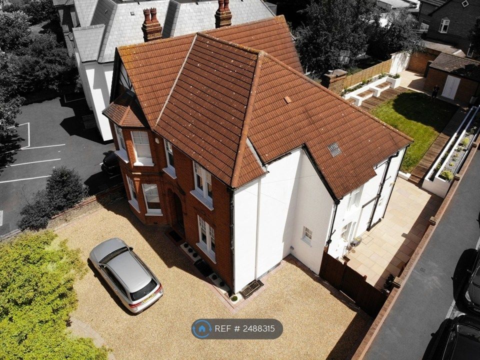 Property photo 3 of 27