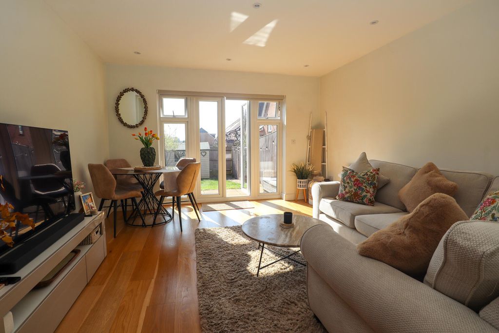 Property photo 2 of 17 Living Room