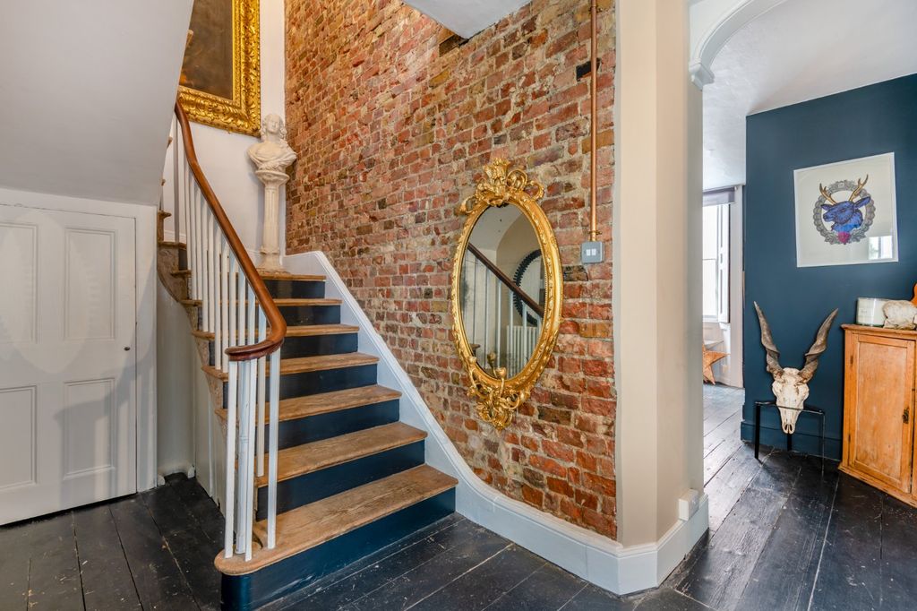 Property photo 1 of 20 Stairs