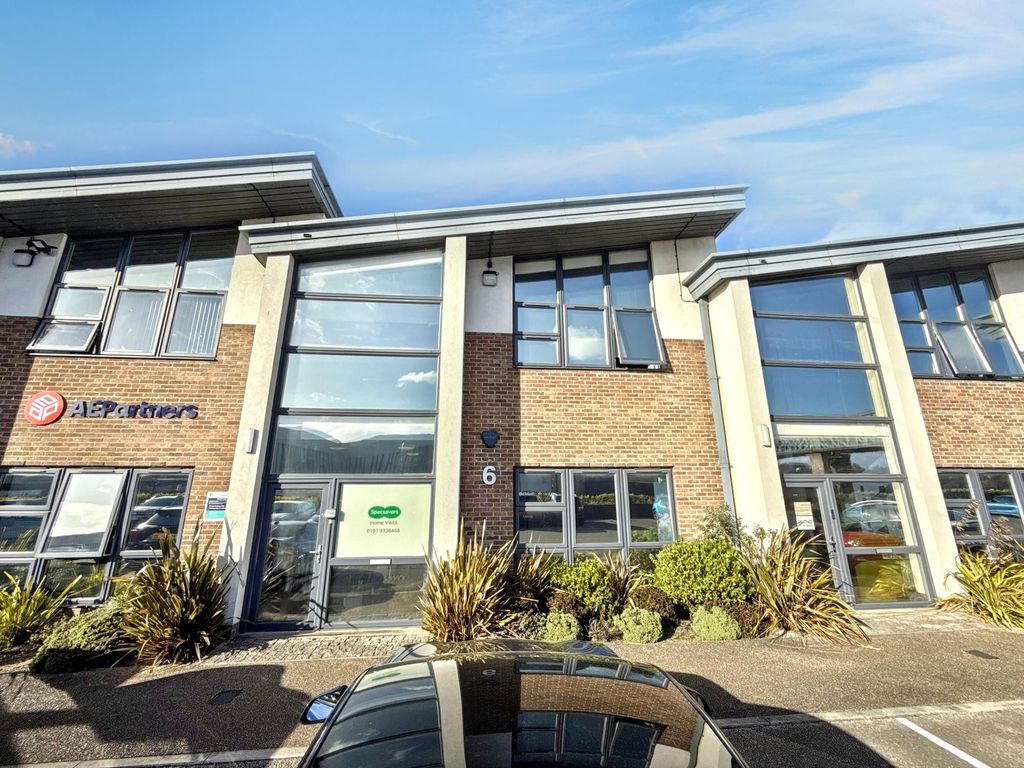 Property photo 2 of 22