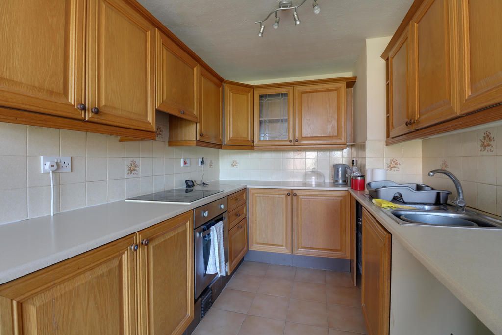 Property photo 2 of 15 Kitchen/Diner