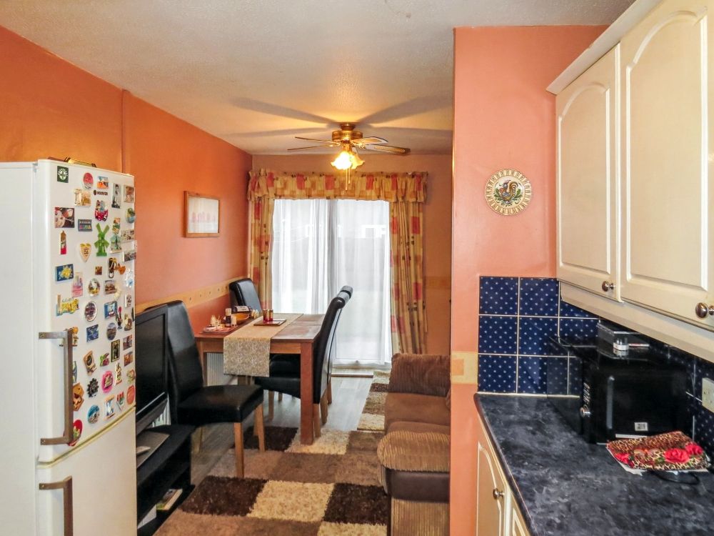 Property photo 3 of 18