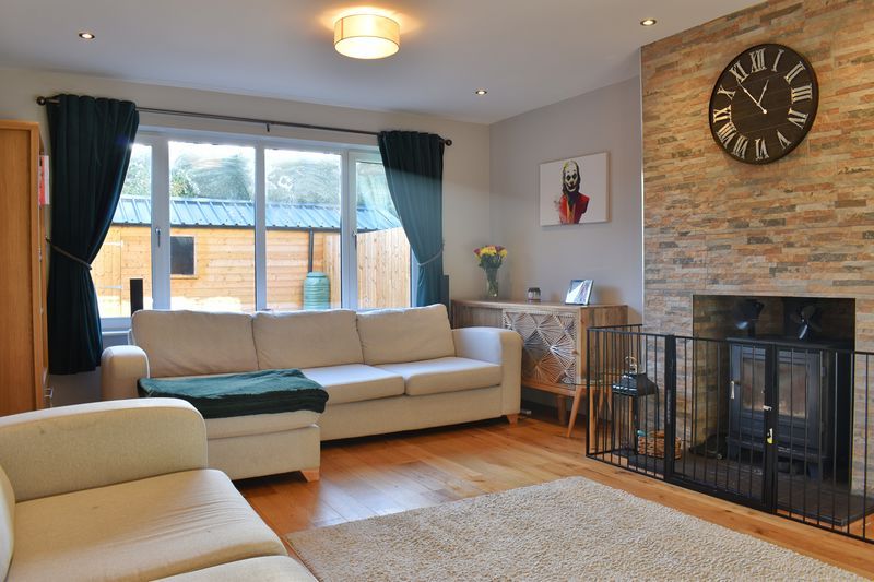 Property photo 3 of 17 Photo 13