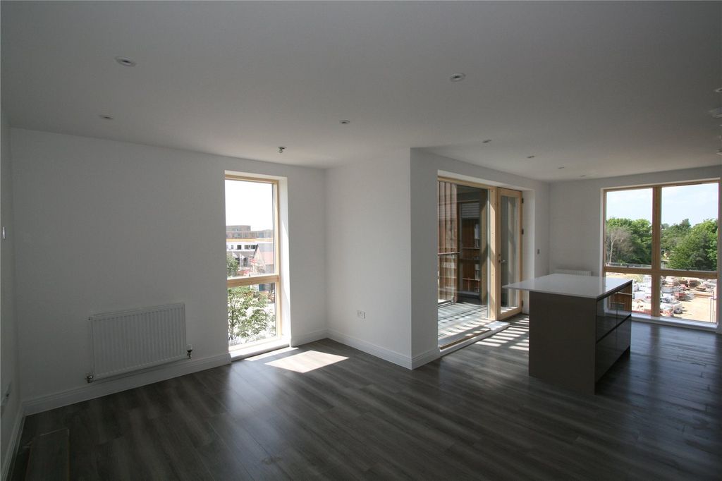 Property photo 3 of 9 Picture No. 02