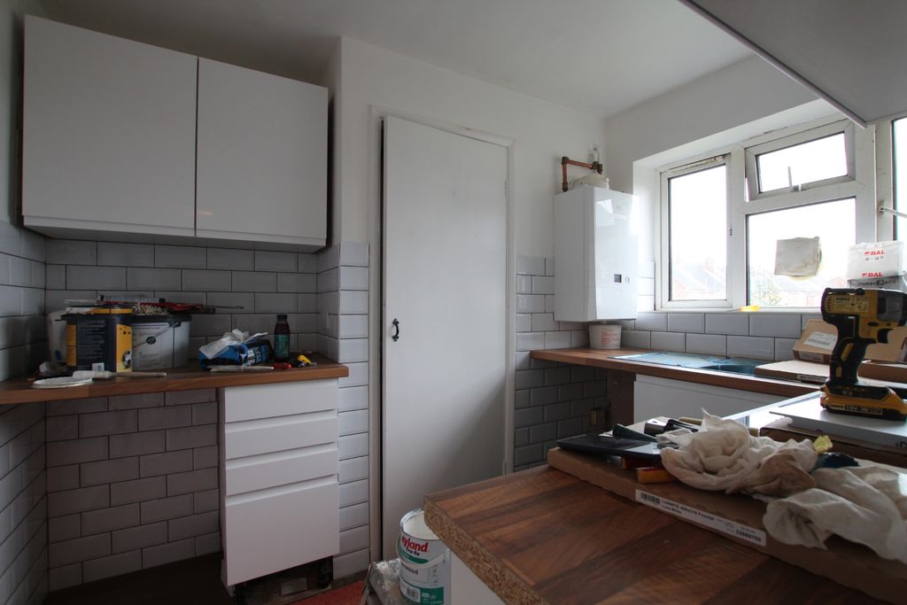 Property photo 3 of 7 Photo 2