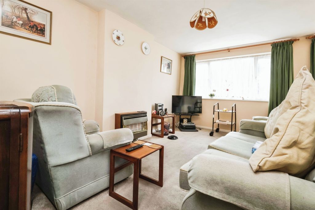 Property photo 2 of 17