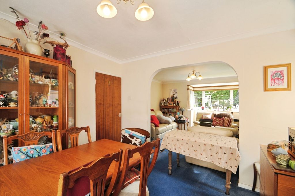 Property photo 3 of 17 Photo