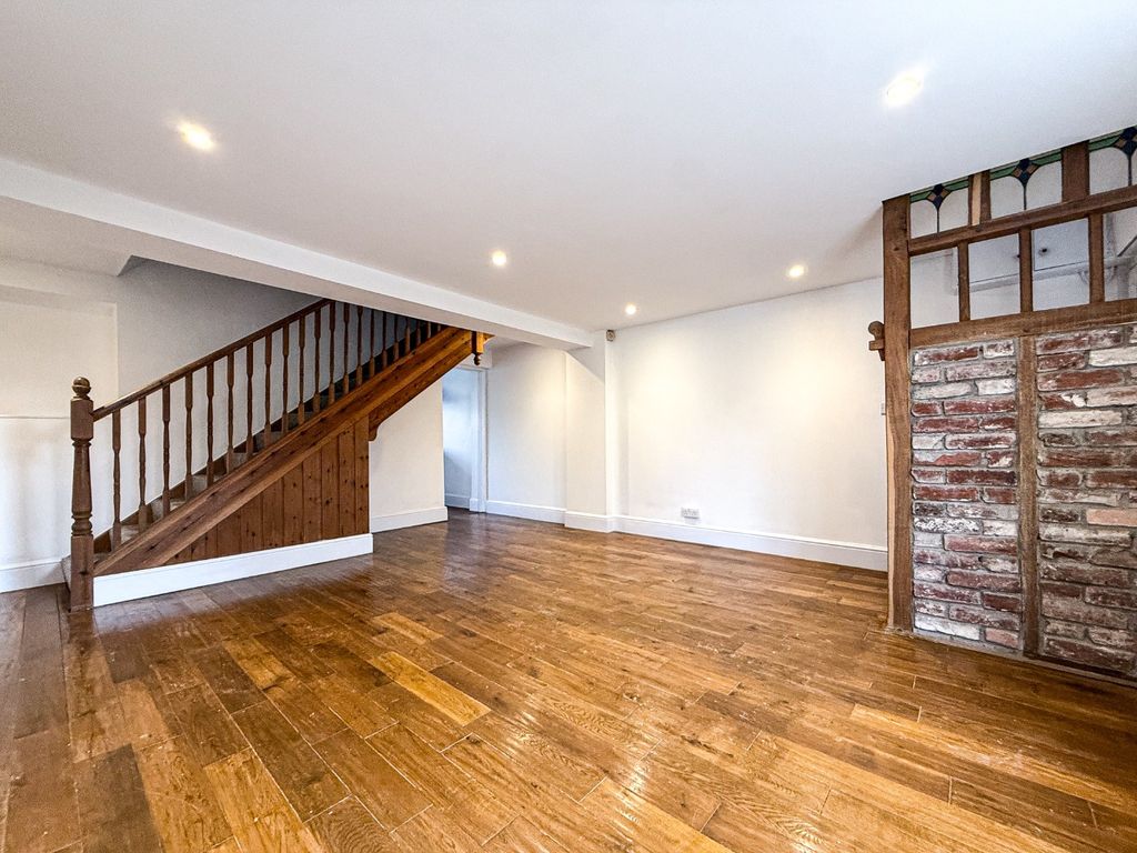 Property photo 3 of 9 4526874