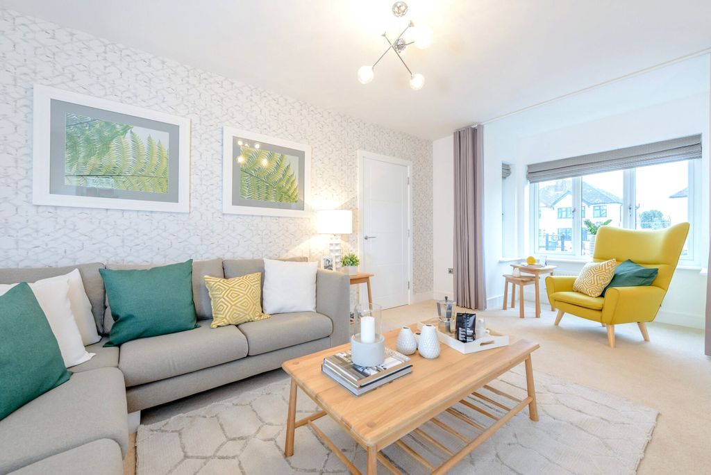 Property photo 2 of 8 Show Home