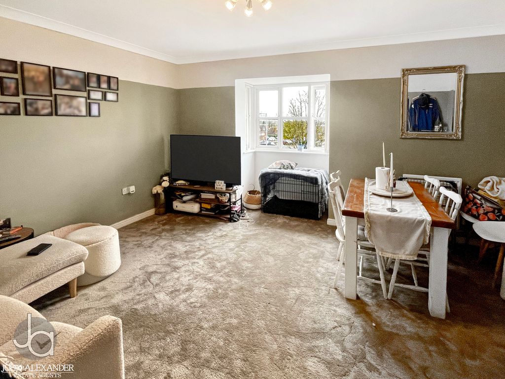 Property photo 2 of 11 20260324_105059026_0.5