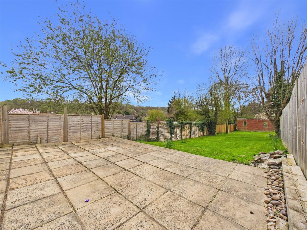 Additional image 20 of 4 bed semi-detached house for saleStar Lane, Coulsdon CR5