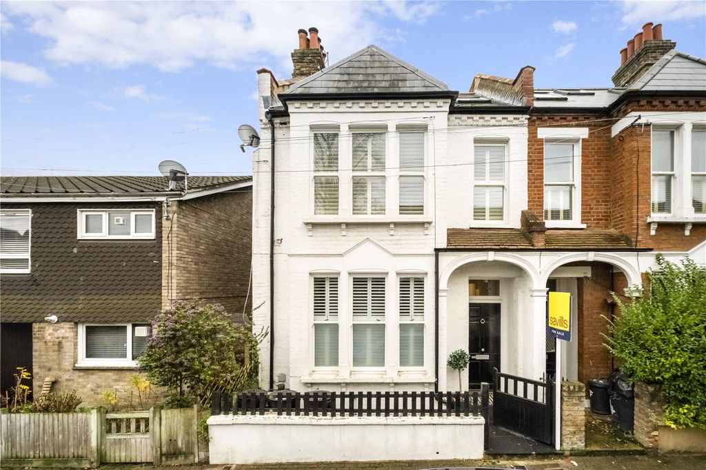 Property photo 2 of 11 Exterior