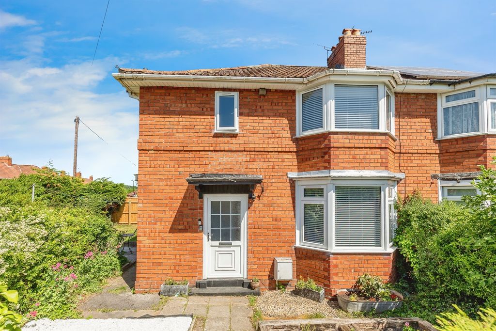Property photo 1 of 17