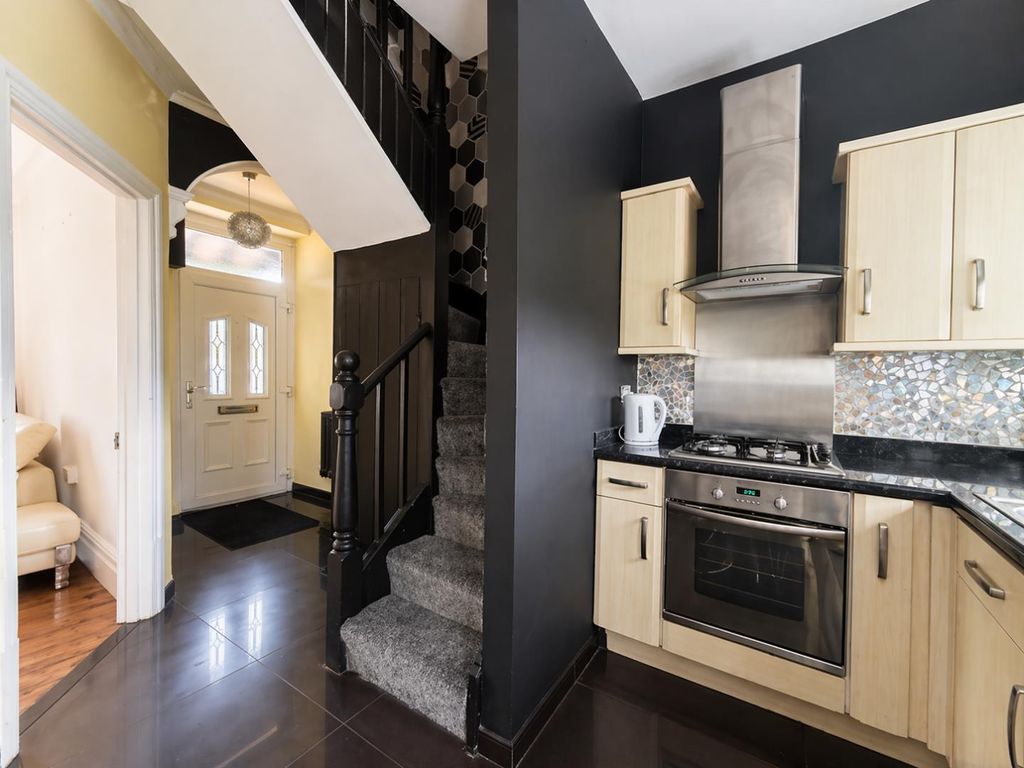 Property photo 1 of 11 1 T W New 3.Png