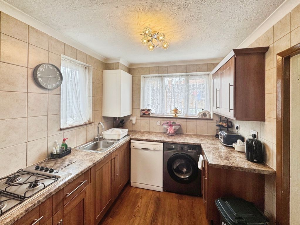 Property photo 3 of 12 Pbox-Img.Jpg