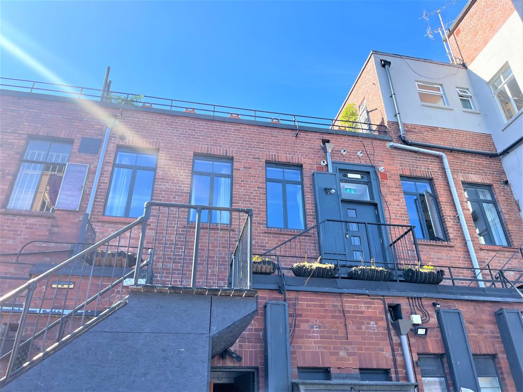 Property photo 1 of 9 Front