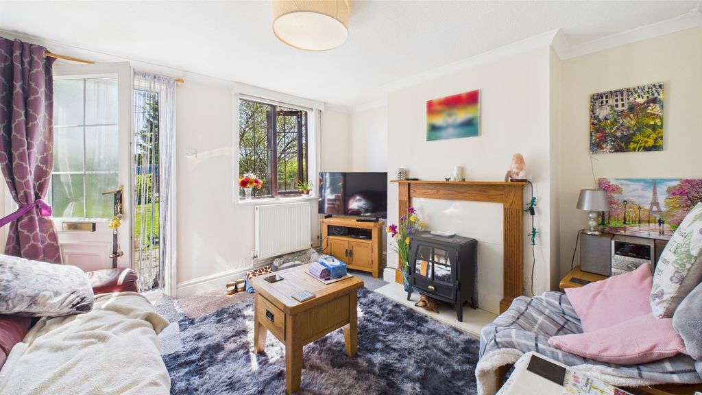 Property photo 3 of 15 2317019