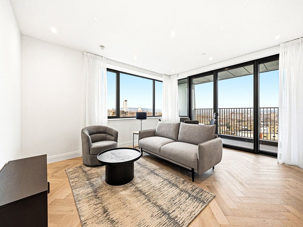 Property photo 1 of 25 Lansdowne House