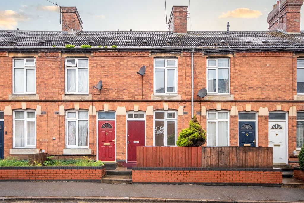 Property photo 1 of 8