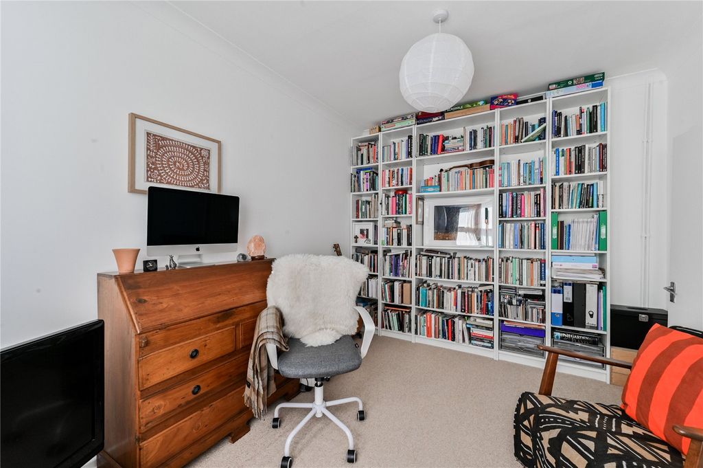 Property photo 3 of 21 Picture No. 05