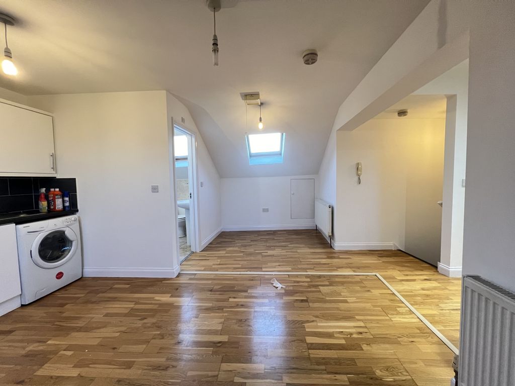 Property photo 1 of 3