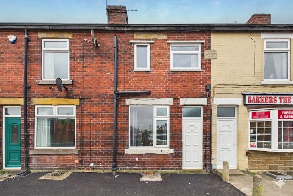 Property photo 1 of 15 Front External