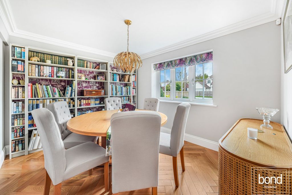 Property photo 3 of 23