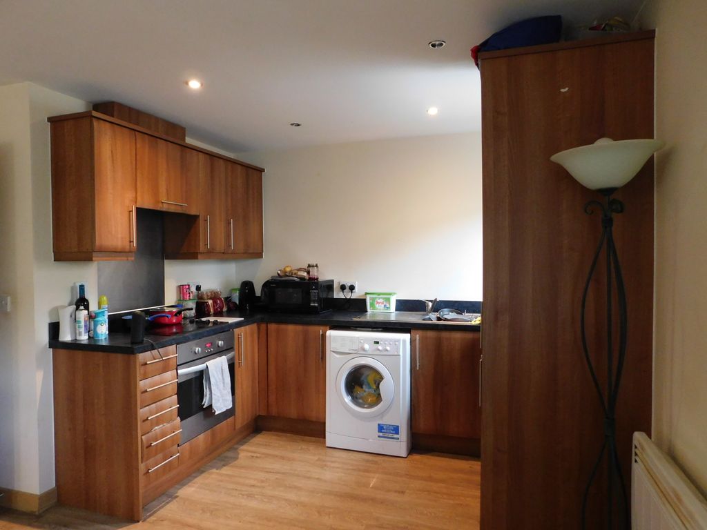 Property photo 3 of 6