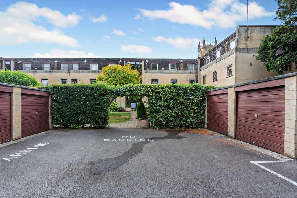 Property photo 2 of 11 Picture No. 05