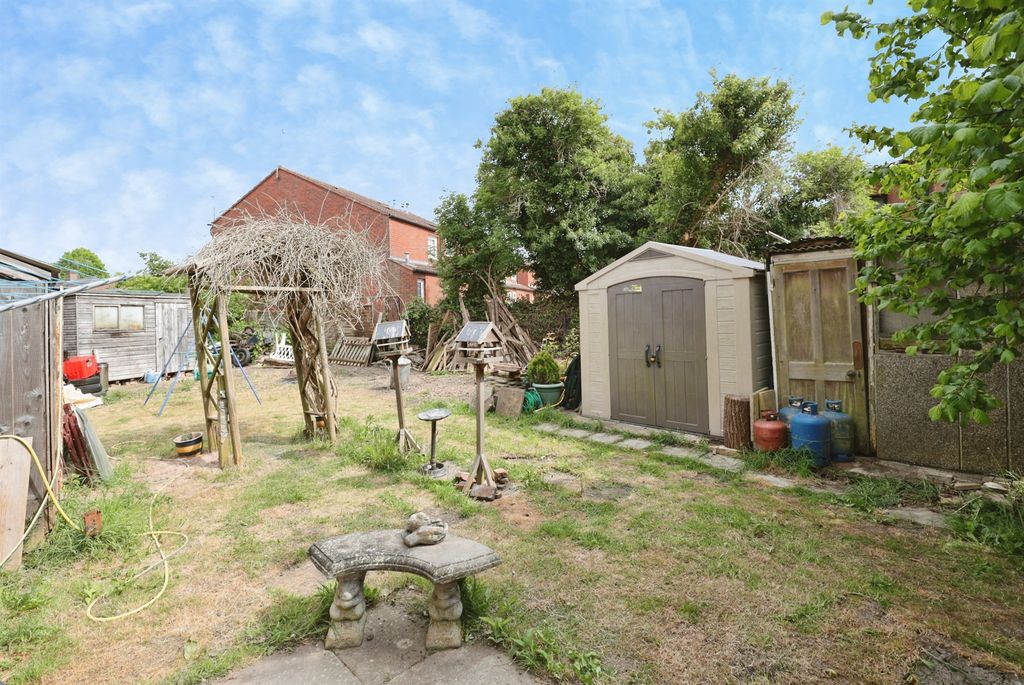 Property photo 2 of 19