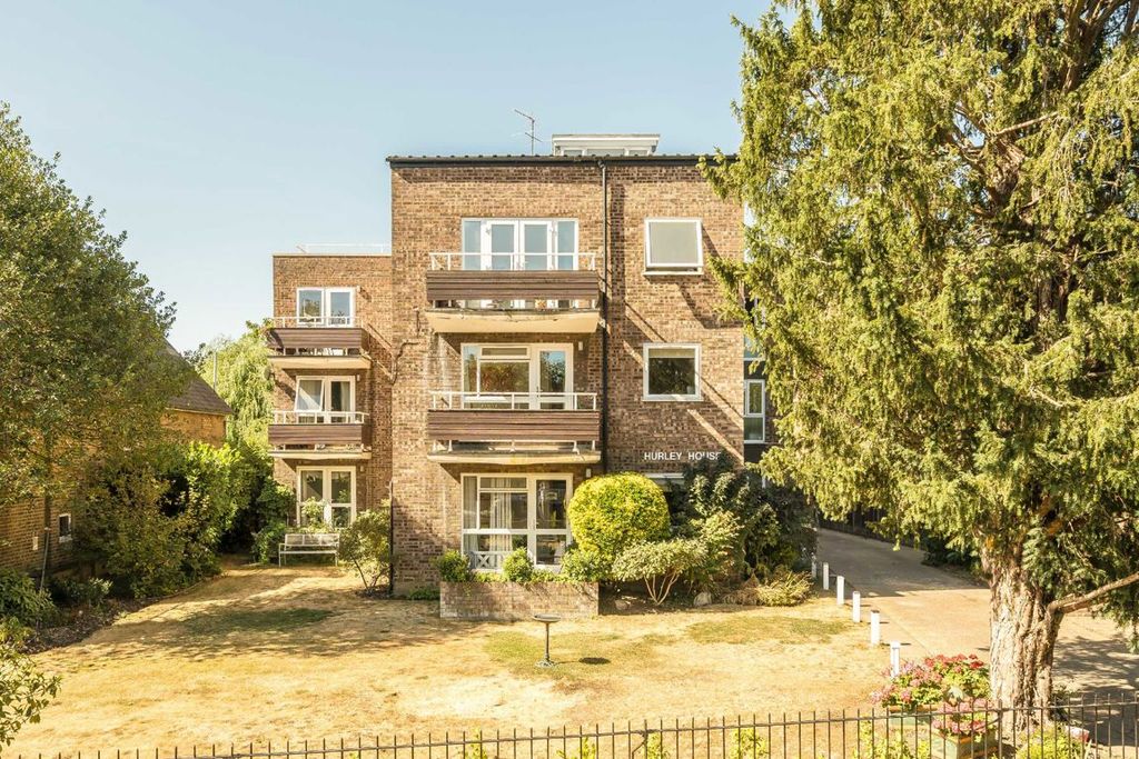 Property photo 1 of 6