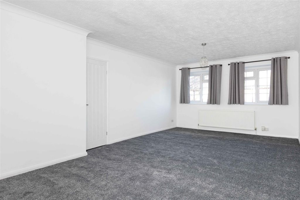 Property photo 2 of 10 Loxley-05.Jpg