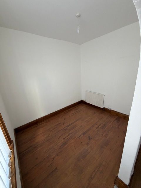 Property photo 3 of 16 d029E5c6-444c-4856-A7c4-B2d099E12d69