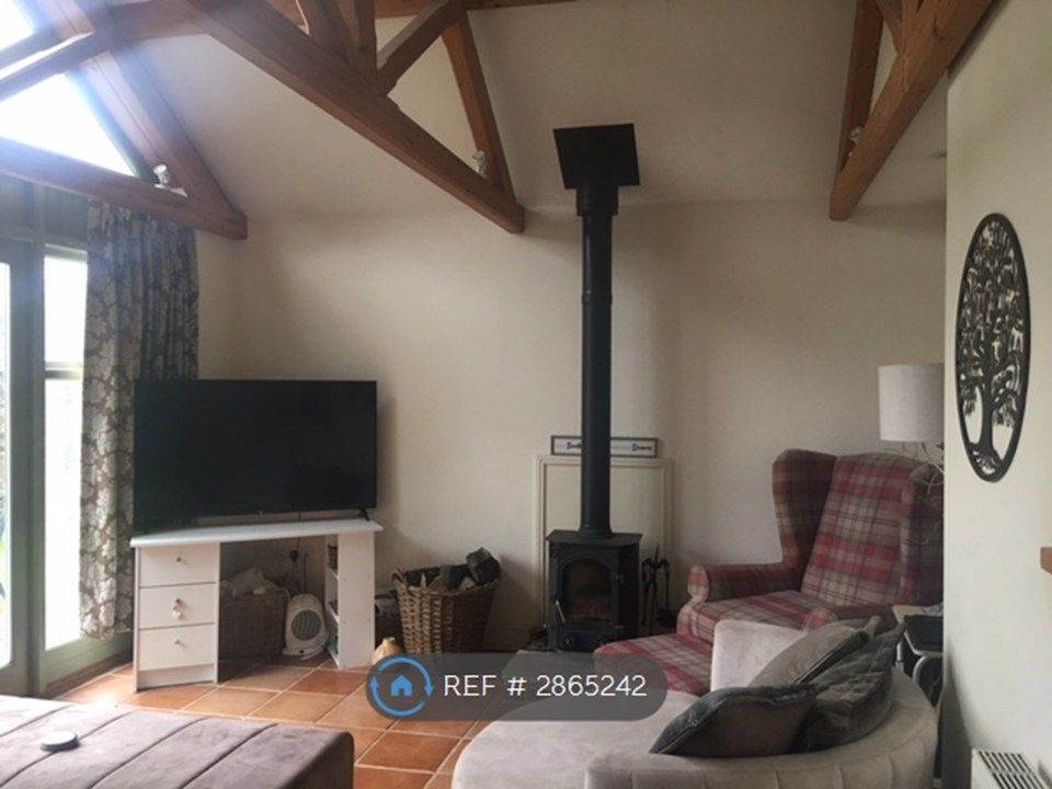 Property photo 2 of 27