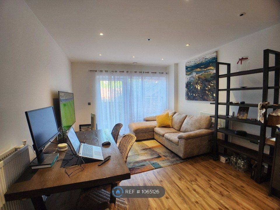 Property photo 2 of 7