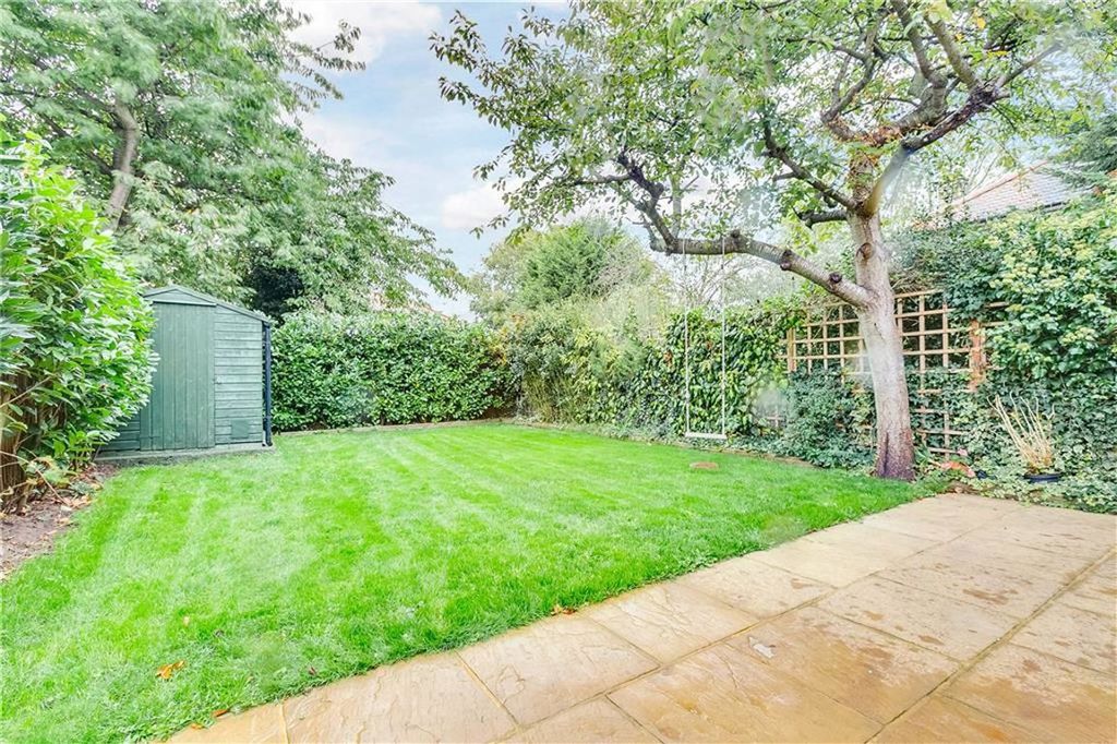 Property photo 2 of 6