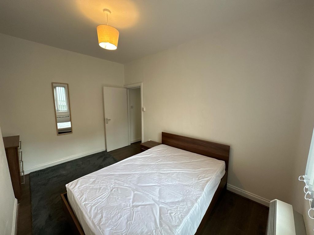 Property photo 2 of 16 Photo 1