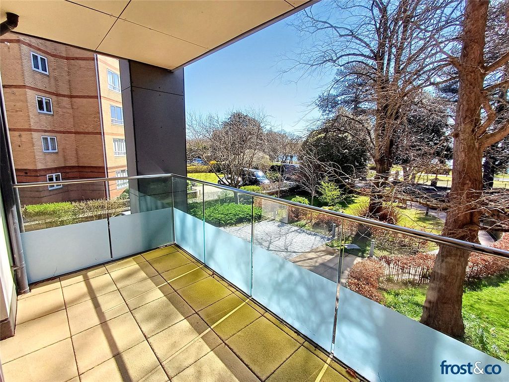 Property photo 3 of 21 Balcony