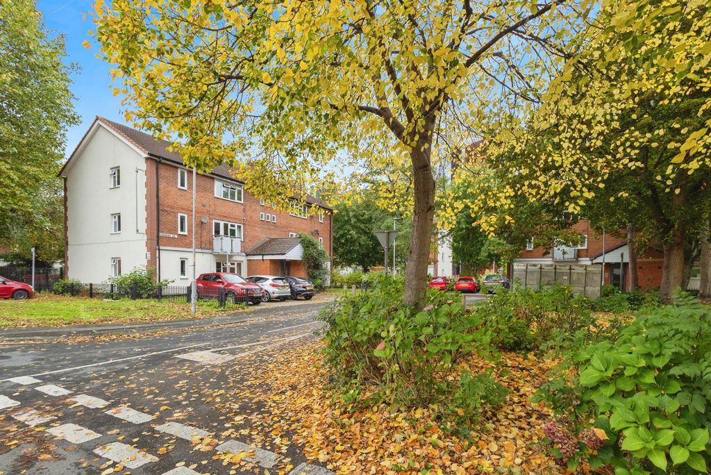 Property photo 1 of 17 Photo